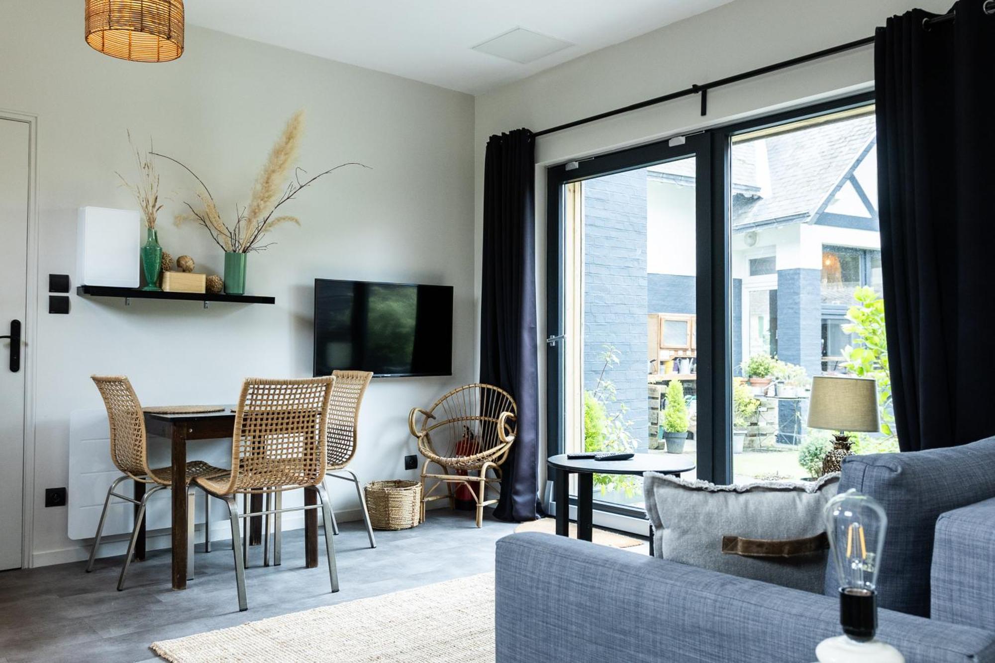 Appartement Beau Sejour - Acces Piscine คริเอล-ซูร์-แมร์ ภายนอก รูปภาพ